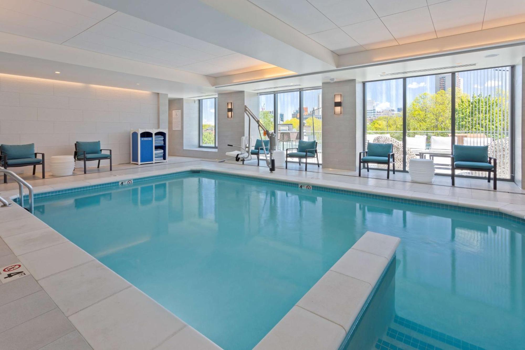 Hilton Garden Inn Boston Brookline, Ma Buitenkant foto